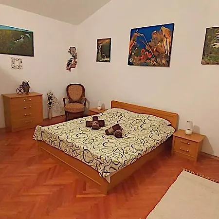 House Letizia Nyaraló *